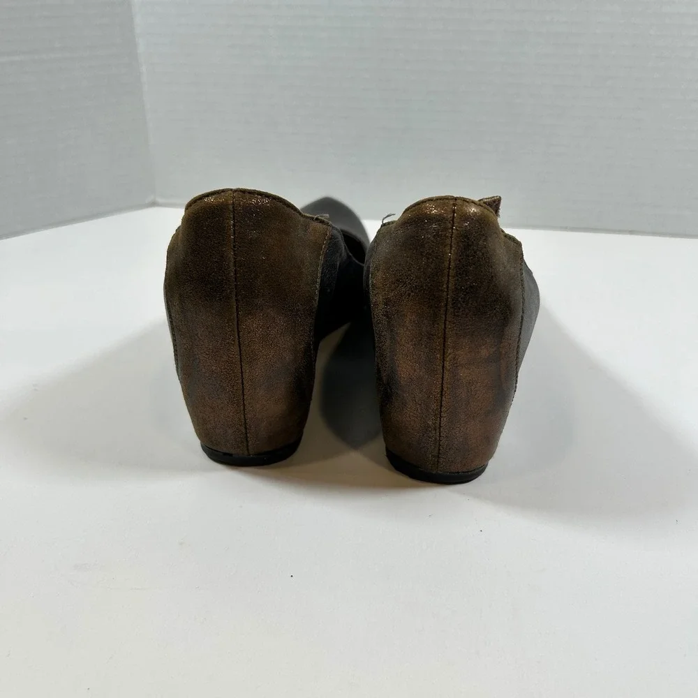 Sundance Shoes Womens 37 Brown Leather T Strap Mary Jane Wedge Pumps Italy